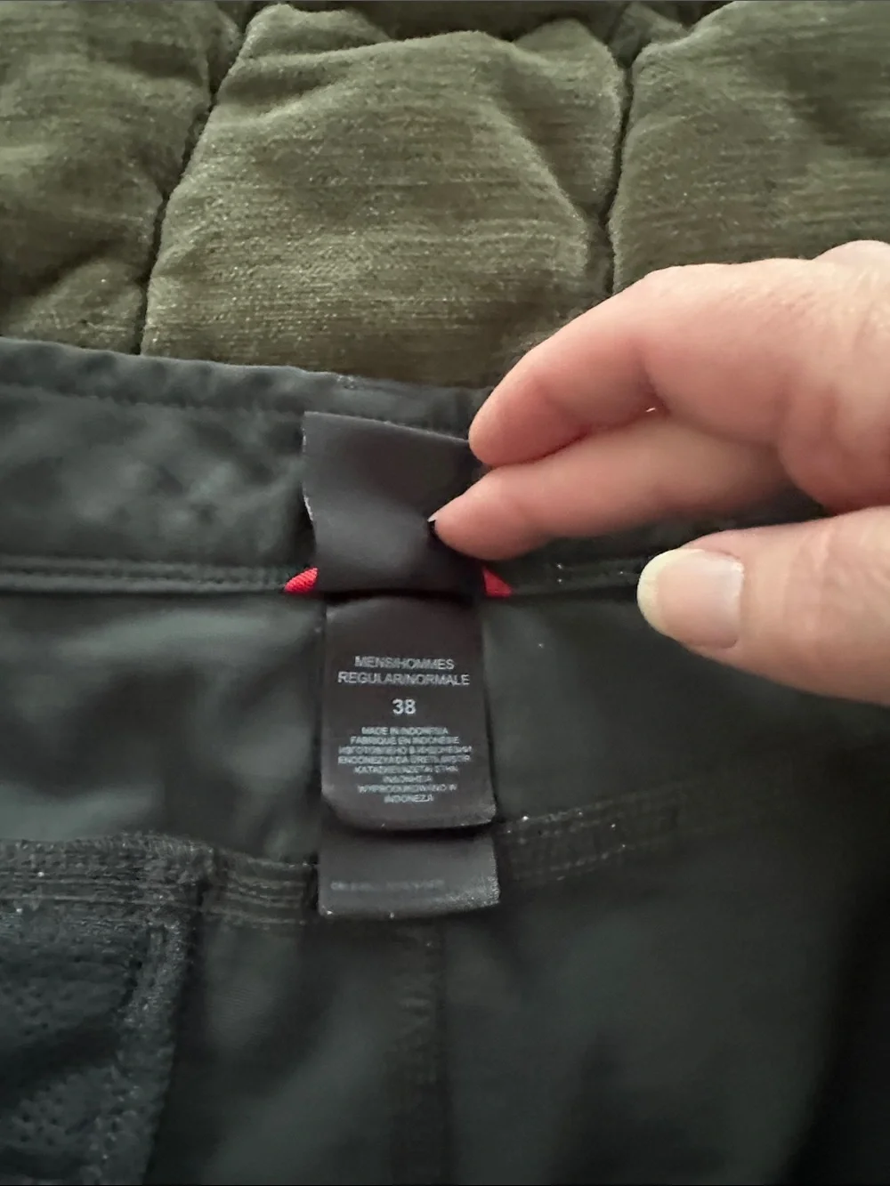 The North Face Men's Cargo Shorts — Dark Gray size 38; 9 1/2 inseam